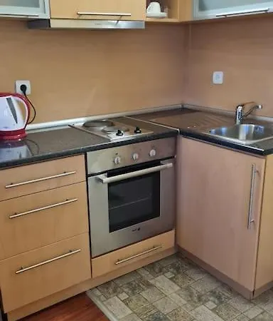 божурленд студио а-4-1 *