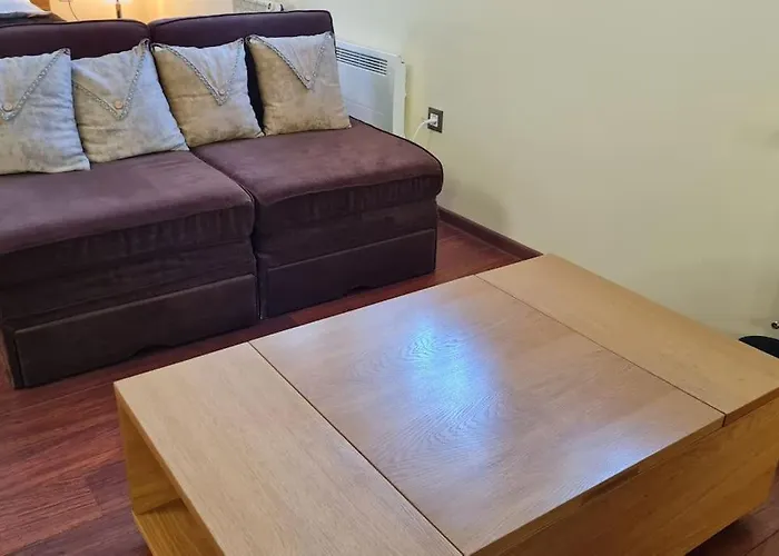 божурленд студио а-4-1 *