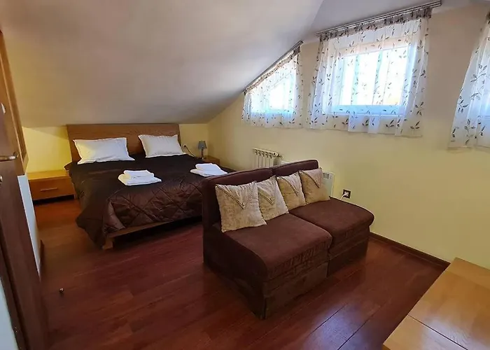 божурленд студио а-4-1 *